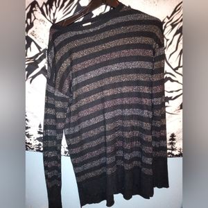 Black rainbow pullover 🌈🖤